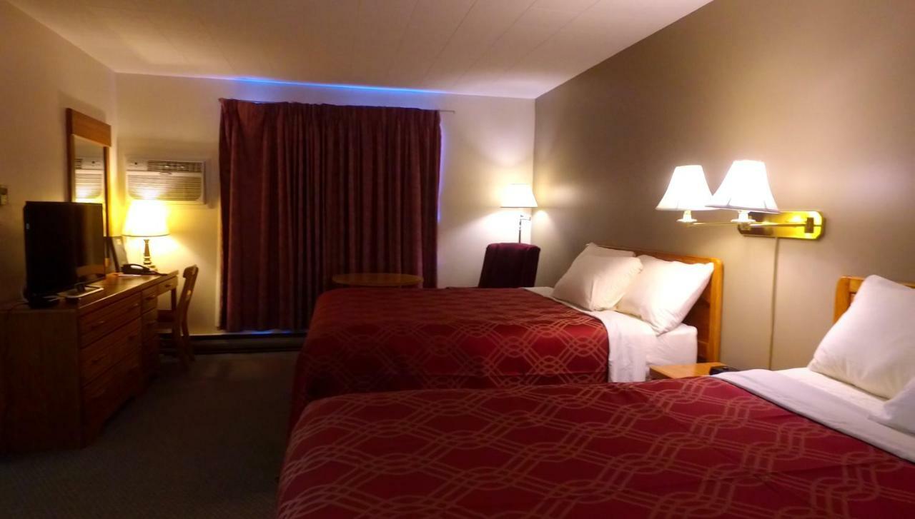 Econo Lodge Inn & Suites Saint John Buitenkant foto