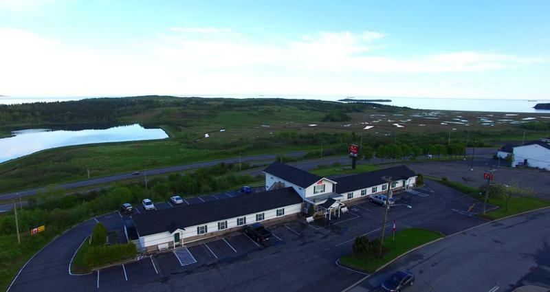 Econo Lodge Inn & Suites Saint John Buitenkant foto