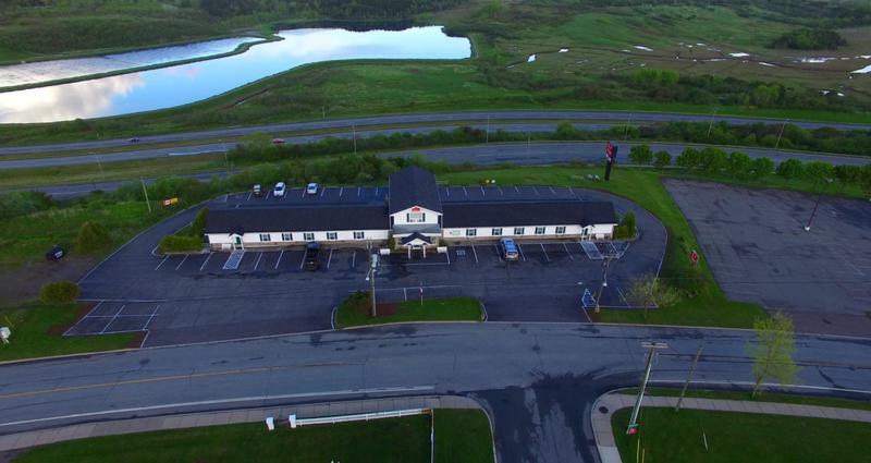 Econo Lodge Inn & Suites Saint John Buitenkant foto