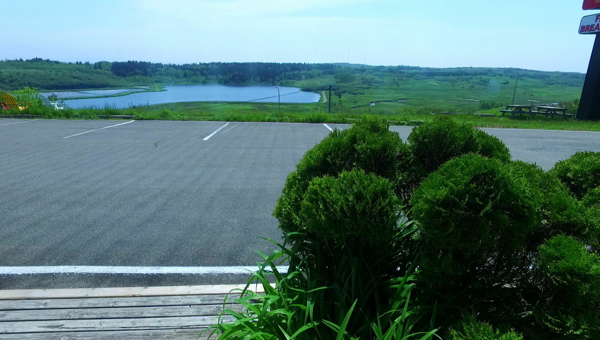 Econo Lodge Inn & Suites Saint John Buitenkant foto
