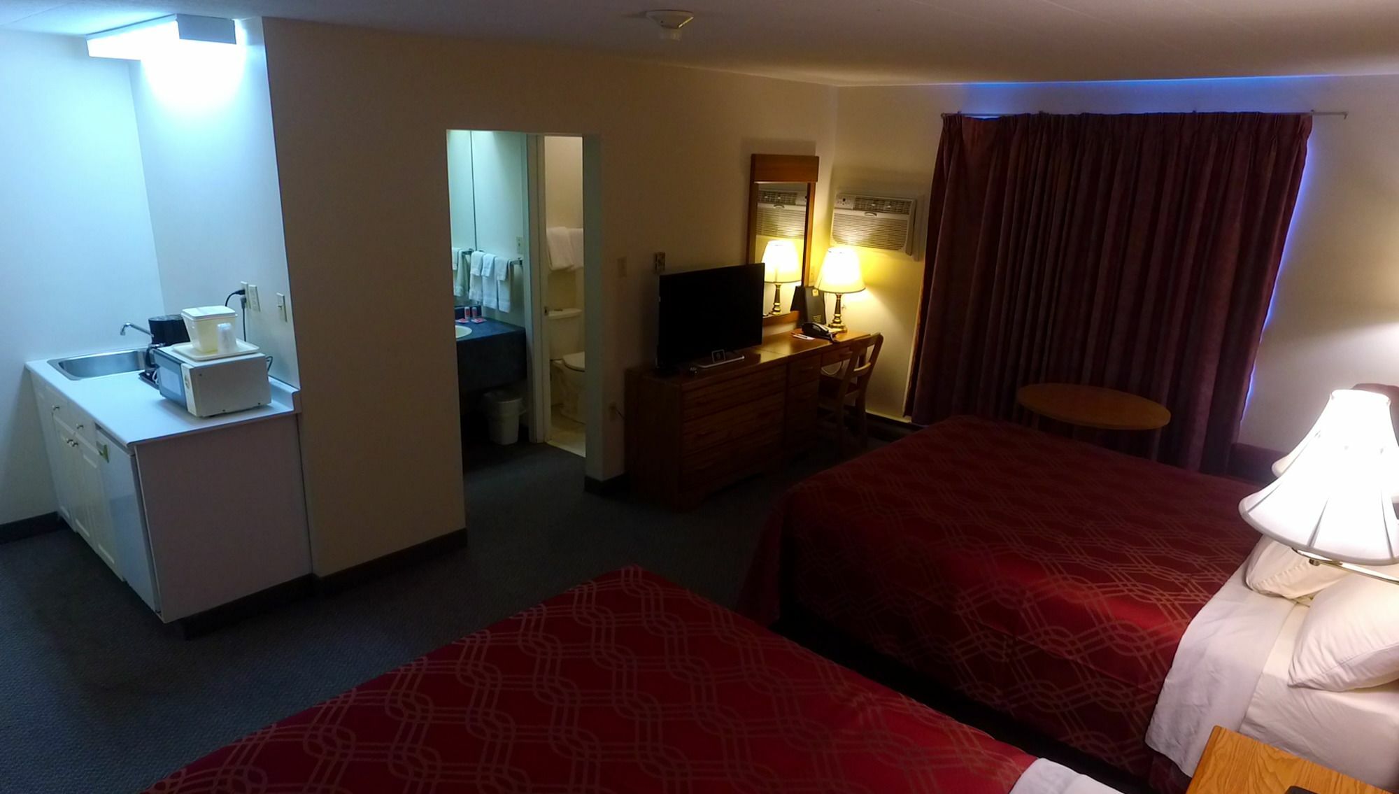 Econo Lodge Inn & Suites Saint John Buitenkant foto